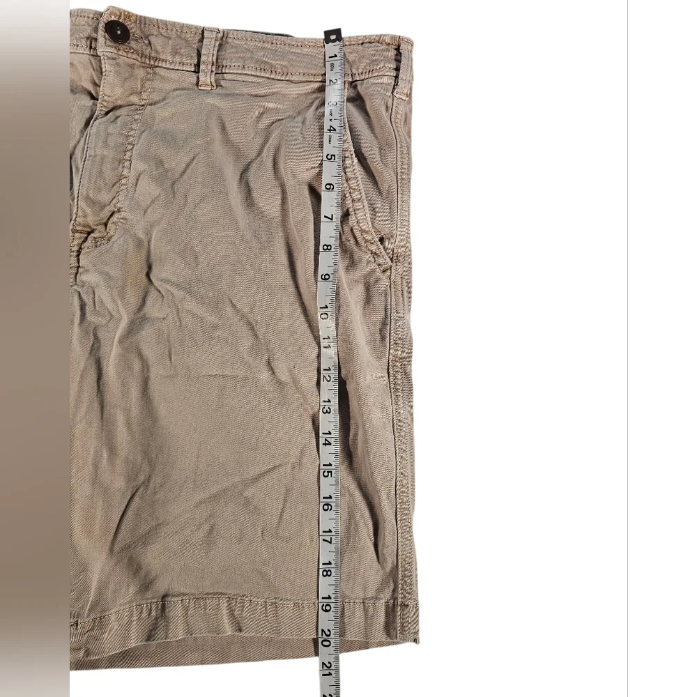 American Eagle Outfitters Men's Tan Khaki Extreme Flex Shorts Size 38